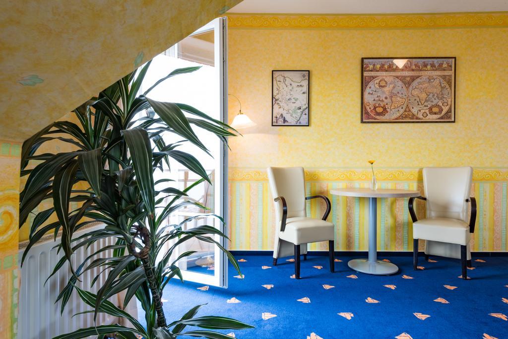 Hotel Boddenhus Garni Zingst Bagian luar foto
