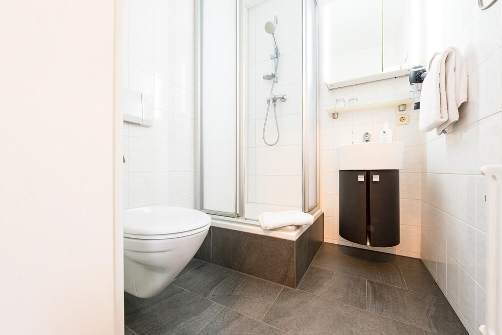 Hotel Boddenhus Garni Zingst Bagian luar foto
