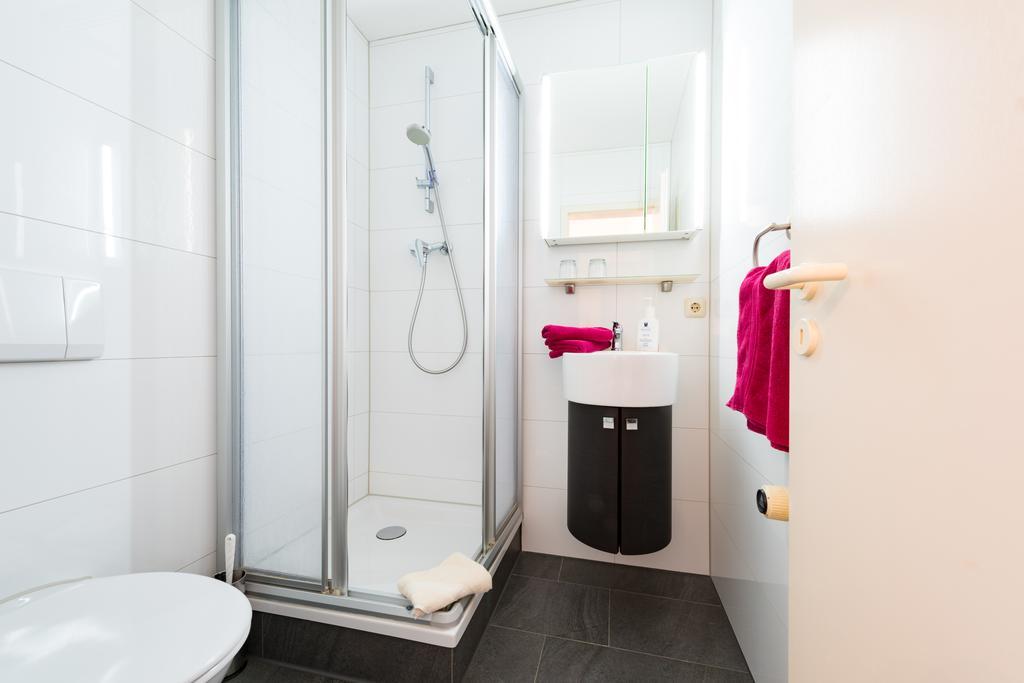 Hotel Boddenhus Garni Zingst Bagian luar foto