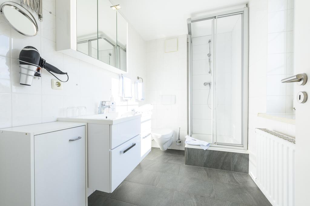 Hotel Boddenhus Garni Zingst Bagian luar foto